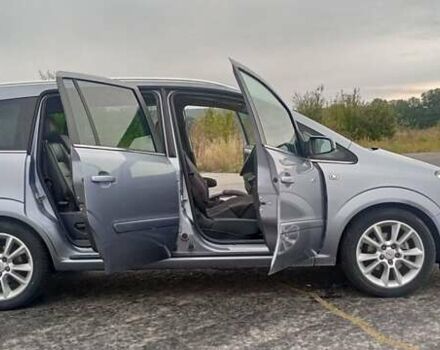 Серый Опель Зафира, объемом двигателя 1.8 л и пробегом 232 тыс. км за 7400 $, фото 10 на Automoto.ua