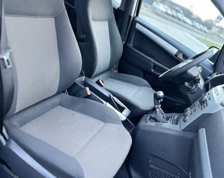 Серый Опель Зафира, объемом двигателя 1.6 л и пробегом 181 тыс. км за 6500 $, фото 70 на Automoto.ua