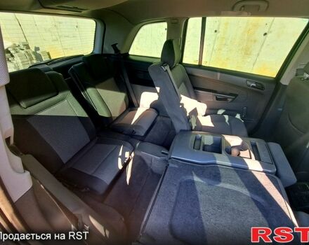 Серый Опель Зафира, объемом двигателя 1.7 л и пробегом 280 тыс. км за 5500 $, фото 6 на Automoto.ua