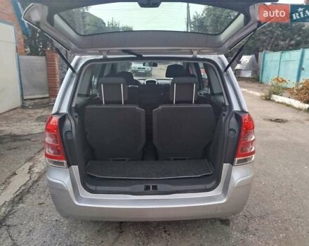 Серый Опель Зафира, объемом двигателя 1.8 л и пробегом 203 тыс. км за 6800 $, фото 5 на Automoto.ua