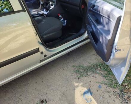 Серый Опель Зафира, объемом двигателя 1.6 л и пробегом 240 тыс. км за 6800 $, фото 12 на Automoto.ua