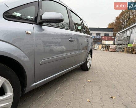 Серый Опель Зафира, объемом двигателя 1.6 л и пробегом 290 тыс. км за 5750 $, фото 6 на Automoto.ua