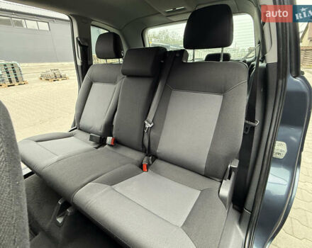 Серый Опель Зафира, объемом двигателя 1.6 л и пробегом 212 тыс. км за 6350 $, фото 28 на Automoto.ua