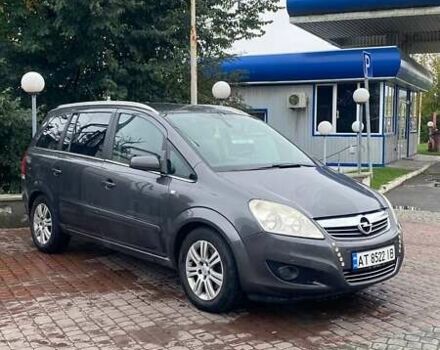 Серый Опель Зафира, объемом двигателя 1.69 л и пробегом 230 тыс. км за 5900 $, фото 9 на Automoto.ua