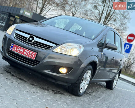 Серый Опель Зафира, объемом двигателя 1.6 л и пробегом 181 тыс. км за 6500 $, фото 94 на Automoto.ua