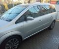 Серый Опель Зафира, объемом двигателя 2.2 л и пробегом 139 тыс. км за 7400 $, фото 2 на Automoto.ua
