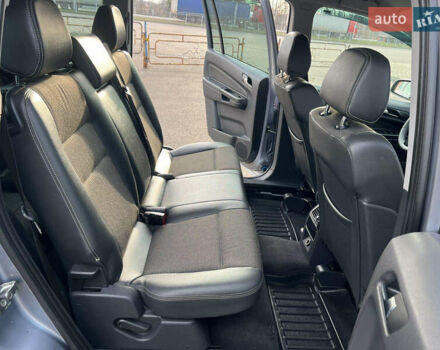 Серый Опель Зафира, объемом двигателя 1.7 л и пробегом 242 тыс. км за 6399 $, фото 31 на Automoto.ua