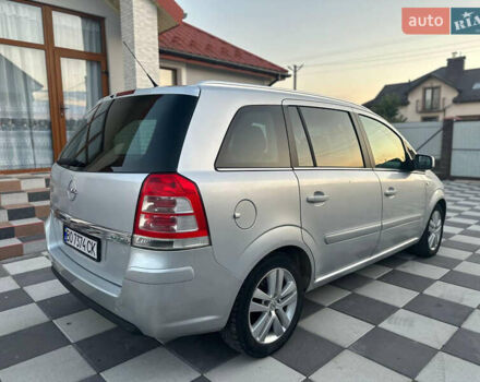Серый Опель Зафира, объемом двигателя 1.69 л и пробегом 248 тыс. км за 6700 $, фото 7 на Automoto.ua