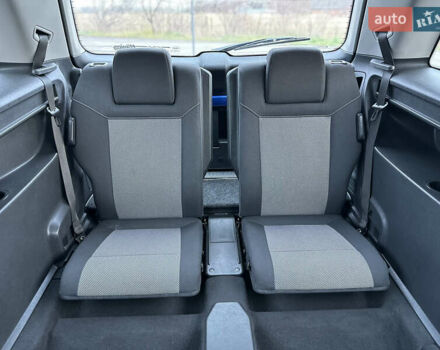 Серый Опель Зафира, объемом двигателя 1.6 л и пробегом 181 тыс. км за 6500 $, фото 86 на Automoto.ua