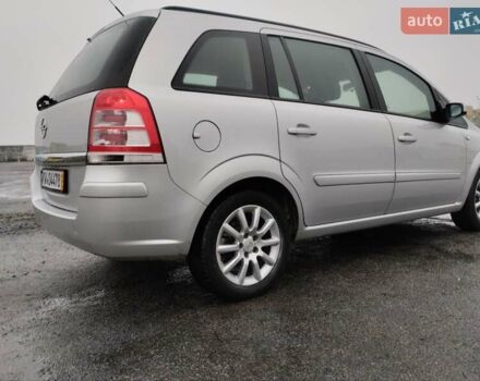 Серый Опель Зафира, объемом двигателя 1.8 л и пробегом 247 тыс. км за 6900 $, фото 3 на Automoto.ua