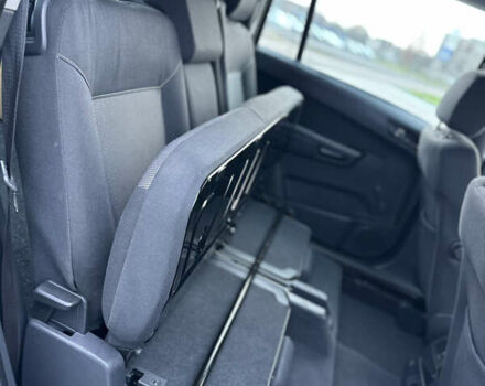 Серый Опель Зафира, объемом двигателя 1.6 л и пробегом 181 тыс. км за 6500 $, фото 75 на Automoto.ua