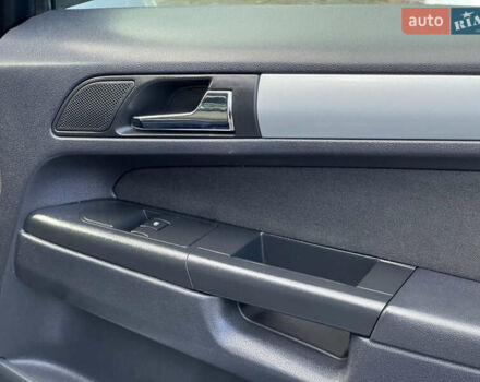 Серый Опель Зафира, объемом двигателя 1.69 л и пробегом 290 тыс. км за 6250 $, фото 37 на Automoto.ua