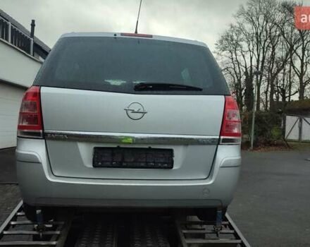 Серый Опель Зафира, объемом двигателя 1.6 л и пробегом 218 тыс. км за 5650 $, фото 9 на Automoto.ua