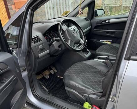 Серый Опель Зафира, объемом двигателя 1.69 л и пробегом 245 тыс. км за 6200 $, фото 6 на Automoto.ua