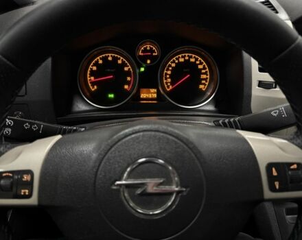 Серый Опель Зафира, объемом двигателя 1.8 л и пробегом 204 тыс. км за 6000 $, фото 15 на Automoto.ua