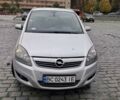 Серый Опель Зафира, объемом двигателя 1.9 л и пробегом 305 тыс. км за 7200 $, фото 1 на Automoto.ua