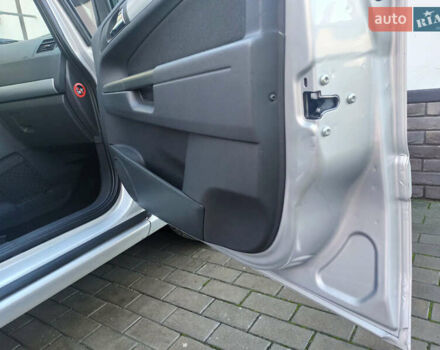 Серый Опель Зафира, объемом двигателя 2.2 л и пробегом 139 тыс. км за 7400 $, фото 26 на Automoto.ua