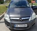 Серый Опель Зафира, объемом двигателя 1.69 л и пробегом 262 тыс. км за 5200 $, фото 1 на Automoto.ua