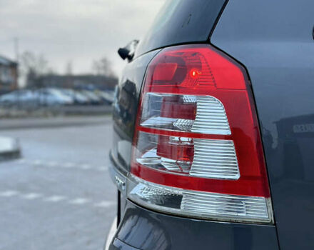 Серый Опель Зафира, объемом двигателя 1.6 л и пробегом 181 тыс. км за 6500 $, фото 99 на Automoto.ua