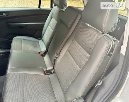 Серый Опель Зафира, объемом двигателя 1.7 л и пробегом 173 тыс. км за 7850 $, фото 14 на Automoto.ua