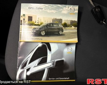 Серый Опель Зафира, объемом двигателя 1.8 л и пробегом 204 тыс. км за 6000 $, фото 13 на Automoto.ua