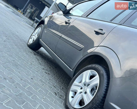 Серый Опель Зафира, объемом двигателя 1.6 л и пробегом 181 тыс. км за 6500 $, фото 18 на Automoto.ua