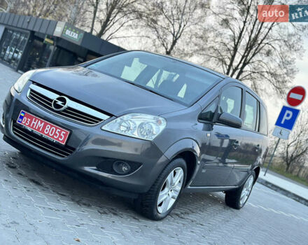 Серый Опель Зафира, объемом двигателя 1.6 л и пробегом 181 тыс. км за 6500 $, фото 13 на Automoto.ua
