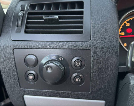 Серый Опель Зафира, объемом двигателя 1.9 л и пробегом 254 тыс. км за 7700 $, фото 35 на Automoto.ua