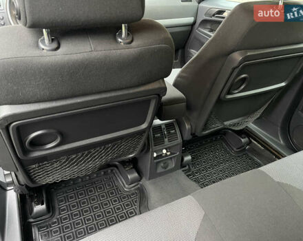 Серый Опель Зафира, объемом двигателя 1.8 л и пробегом 176 тыс. км за 5600 $, фото 22 на Automoto.ua