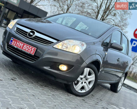Серый Опель Зафира, объемом двигателя 1.6 л и пробегом 181 тыс. км за 6500 $, фото 123 на Automoto.ua