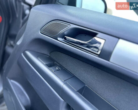 Серый Опель Зафира, объемом двигателя 1.6 л и пробегом 181 тыс. км за 6500 $, фото 73 на Automoto.ua