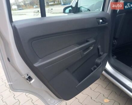 Серый Опель Зафира, объемом двигателя 1.6 л и пробегом 229 тыс. км за 6800 $, фото 17 на Automoto.ua