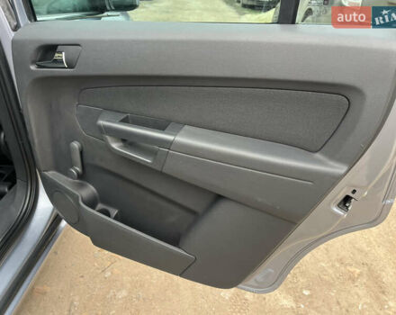 Серый Опель Зафира, объемом двигателя 1.8 л и пробегом 197 тыс. км за 7200 $, фото 48 на Automoto.ua