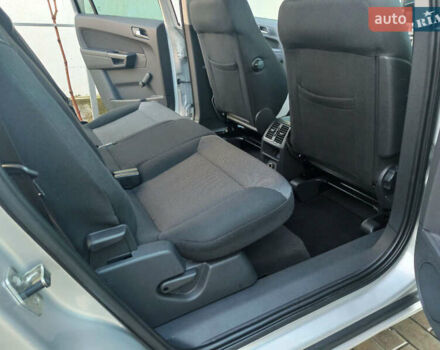 Серый Опель Зафира, объемом двигателя 2.2 л и пробегом 139 тыс. км за 7400 $, фото 24 на Automoto.ua