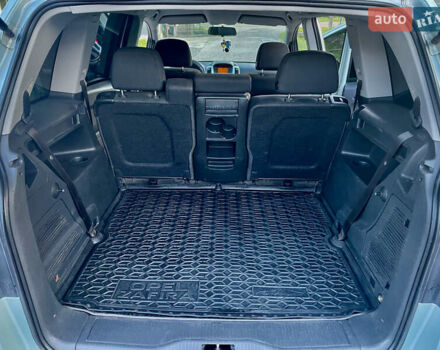 Серый Опель Зафира, объемом двигателя 1.7 л и пробегом 290 тыс. км за 7000 $, фото 7 на Automoto.ua