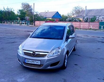 Серый Опель Зафира, объемом двигателя 1.7 л и пробегом 240 тыс. км за 6950 $, фото 3 на Automoto.ua