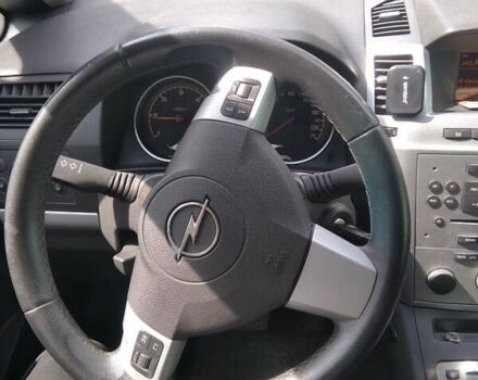 Опель Зафира 2009 в Белой Церкве на Automoto.ua Серый Опель Зафира, объемом двигателя 1.9 л и пробегом 230 тыс. км за 7200 $, фото 11 на Automoto.ua