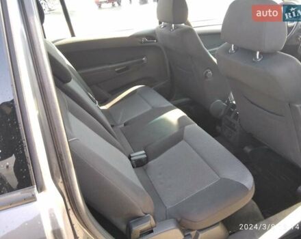Опель Зафира 2009 в Белой Церкве на Automoto.ua Серый Опель Зафира, объемом двигателя 1.9 л и пробегом 230 тыс. км за 7200 $, фото 12 на Automoto.ua