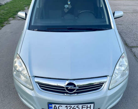 Серый Опель Зафира, объемом двигателя 1.7 л и пробегом 290 тыс. км за 7000 $, фото 2 на Automoto.ua