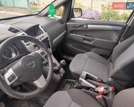 Серый Опель Зафира, объемом двигателя 1.8 л и пробегом 208 тыс. км за 6800 $, фото 92 на Automoto.ua