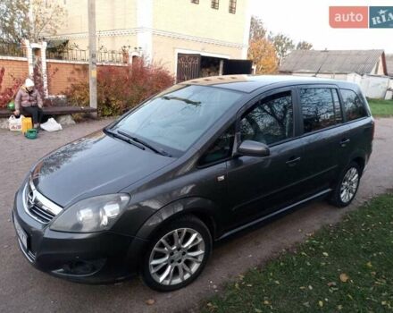 Серый Опель Зафира, объемом двигателя 1.6 л и пробегом 280 тыс. км за 6500 $, фото 8 на Automoto.ua