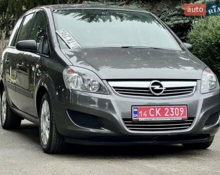 Серый Опель Зафира, объемом двигателя 1.6 л и пробегом 208 тыс. км за 6550 $, фото 6 на Automoto.ua