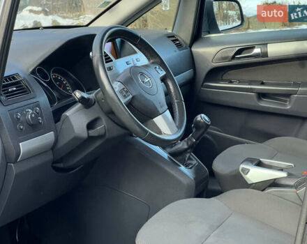 Серый Опель Зафира, объемом двигателя 1.69 л и пробегом 290 тыс. км за 6250 $, фото 26 на Automoto.ua