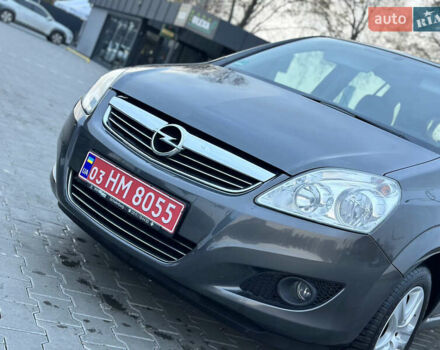 Серый Опель Зафира, объемом двигателя 1.6 л и пробегом 181 тыс. км за 6500 $, фото 15 на Automoto.ua