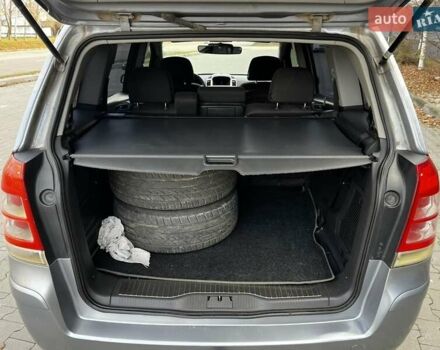 Серый Опель Зафира, объемом двигателя 1.8 л и пробегом 154 тыс. км за 5900 $, фото 10 на Automoto.ua