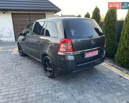 Серый Опель Зафира, объемом двигателя 1.8 л и пробегом 250 тыс. км за 6800 $, фото 29 на Automoto.ua