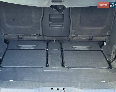 Серый Опель Зафира, объемом двигателя 1.69 л и пробегом 290 тыс. км за 6250 $, фото 72 на Automoto.ua