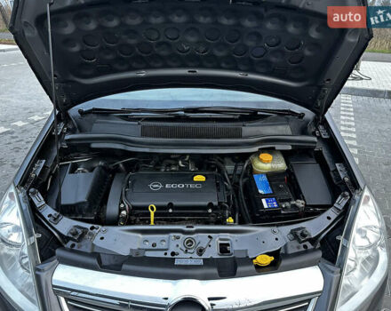 Серый Опель Зафира, объемом двигателя 1.6 л и пробегом 181 тыс. км за 6500 $, фото 118 на Automoto.ua