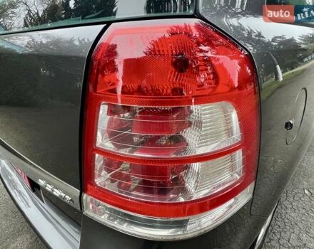 Серый Опель Зафира, объемом двигателя 1.6 л и пробегом 208 тыс. км за 6550 $, фото 30 на Automoto.ua