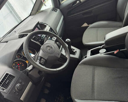 Серый Опель Зафира, объемом двигателя 1.7 л и пробегом 265 тыс. км за 5999 $, фото 10 на Automoto.ua